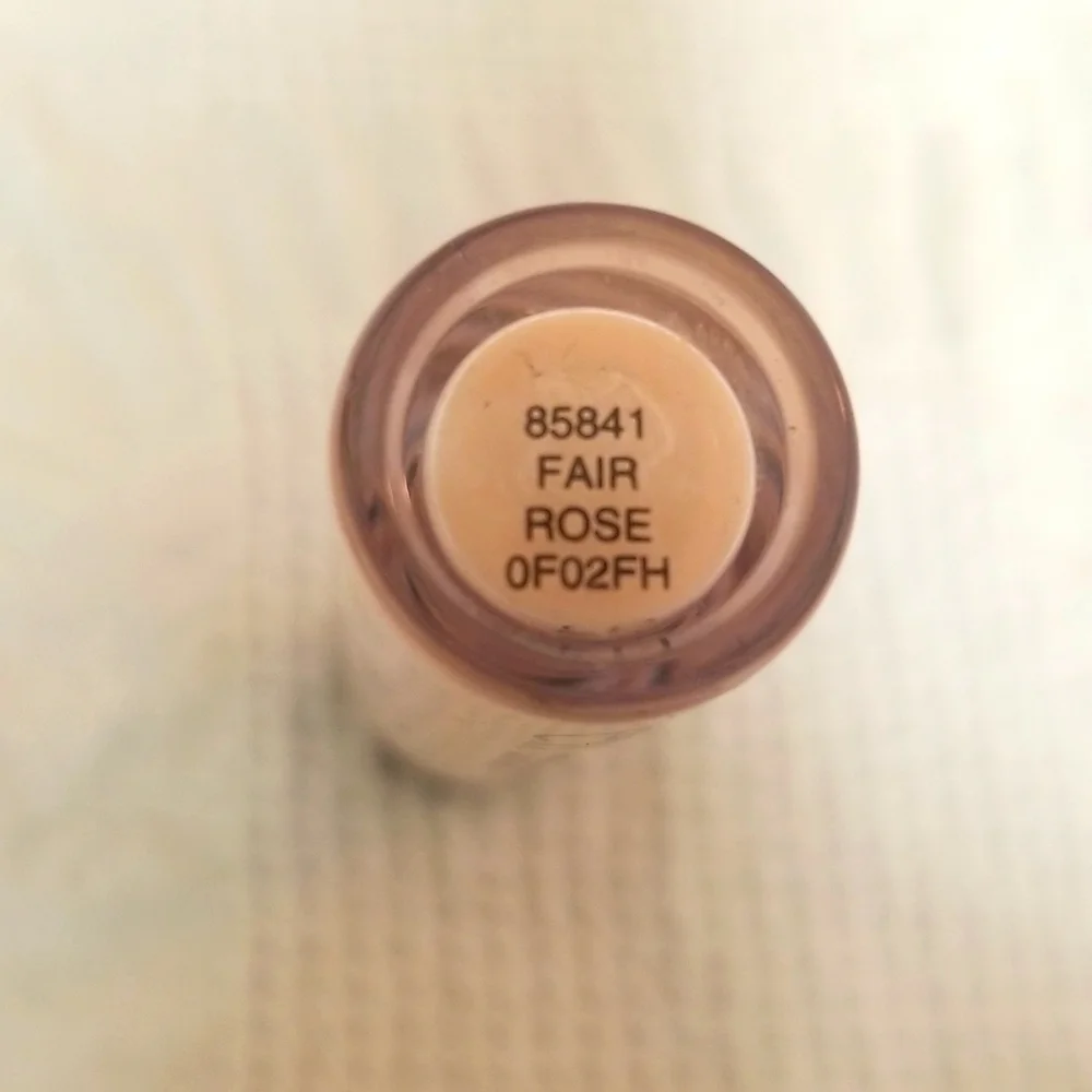 ELF 16hr Camo Concealer Matte Finish in Fair Rose